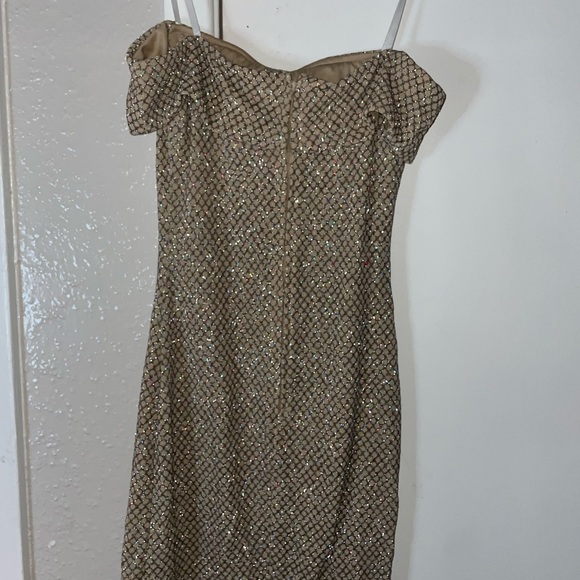 SPARKLY GOLD DRESS - Picture 3 of 3